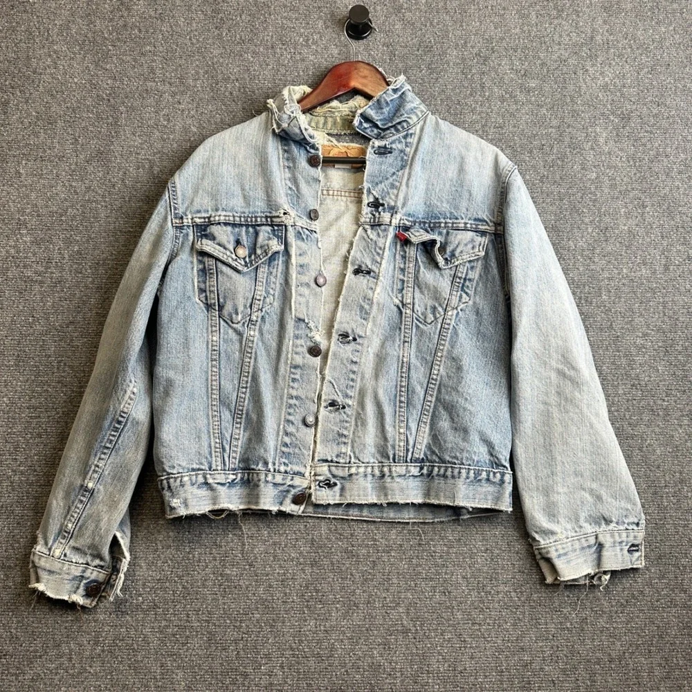 Vintage Levis Denim Trucker Jacket Mens L Blue Distressed USA Made 80s Thrashed - Picture 1 of 10